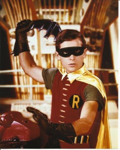 Batman 60 Burt Ward kao Robin Dick Grayson sa Batarang 8 x 10 fotografija